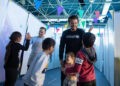 Actorul Orlando Bloom, ambasador UNICEF, în vizită la refugiații din Moldova