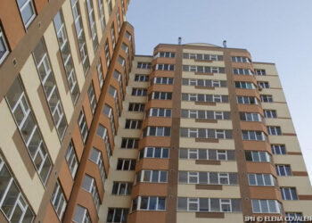 Parlamentul ratifică acordul de credit cu BERD pentru reabilitarea energetică a clădirilor