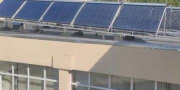 Sistemele fotovoltaice solare vor putea fi amplasate pe terenurile cu destinație agricolă