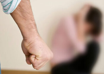 Victimele violenței în familie se pot adresa la centrele specializate