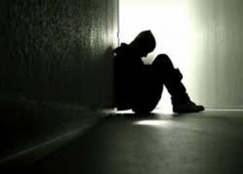 Ombudsmanul copilului se autosesizează legat de cazurile de suicid în rândul minorilor