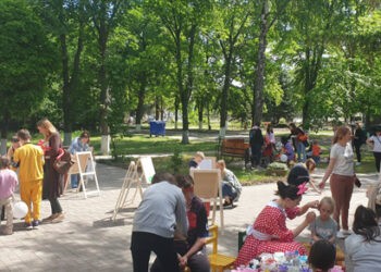 Biblioteca faptelor bune