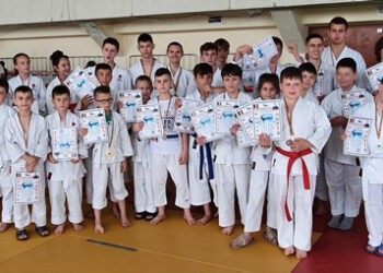 La karate-do unghenenii dețin întâietate