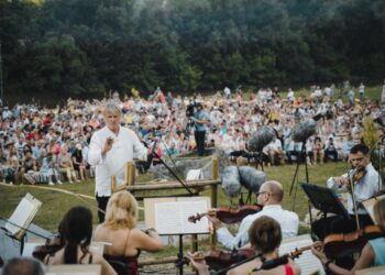 Festivalul de muzică clasică în aer liber „DescOperă” revine după o pauză de doi ani