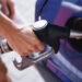 Benzina și motorina se ieftinesc cu 30 de bani