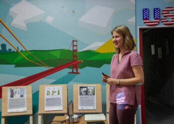 O elevă din Ungheni familiarizează  tinerii și profesorii din orașul Ungheni  cu conceptul de schimbări climatice