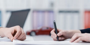 Procedurile de acordare a licențelor pentru prestatorii de servicii vor fi simplificate