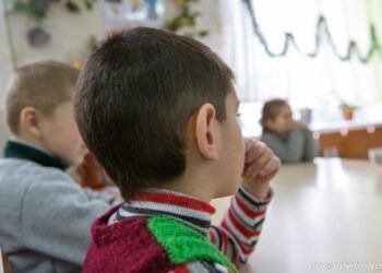 Două genuri de activitate noi de îngrijire alternativă a copilului