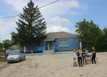 Din lipsa angajaților se închid magazinele la sate