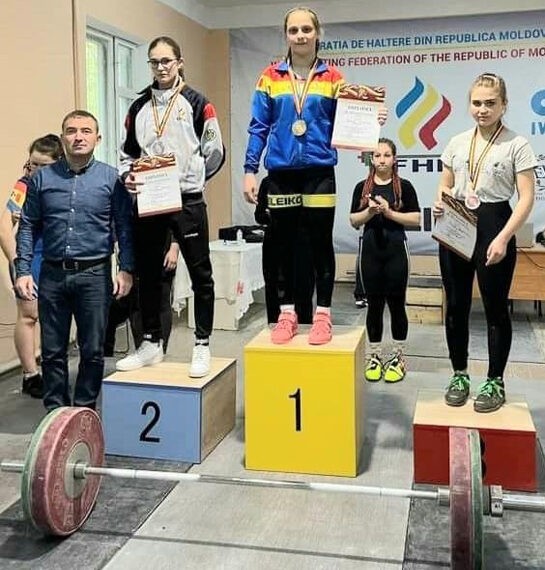 Halterofilii din Unțești  din nou pe podium