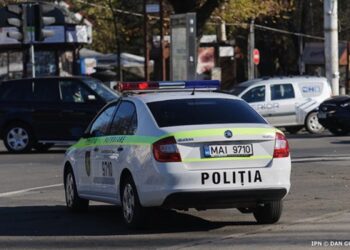 Începând cu această după-amiază, pe unele trasee vor fi instituite restricții de circulație