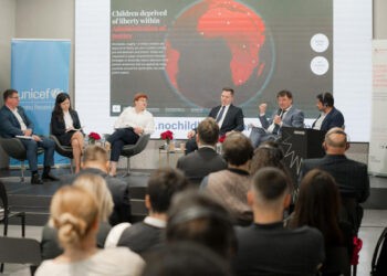 Autoritățile au dezinstituționalizat 83% din copiii din instituții rezidențiale, cu suportul UNICEF