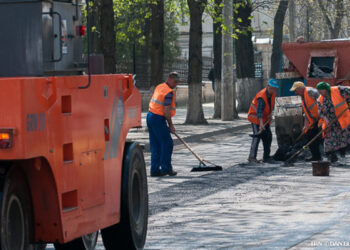 O treime din populația ocupată activează în sectorul public