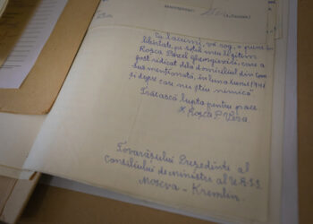 Într-o expoziție, dedicată deportărilor,  de la Muzeul Parlamentului, putem vedea  documente ale unor ungheneni, care au suferit