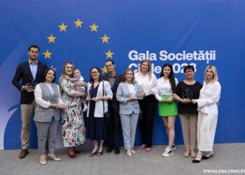 Au fost premiate șapte inițiative ale societății civile cu impact