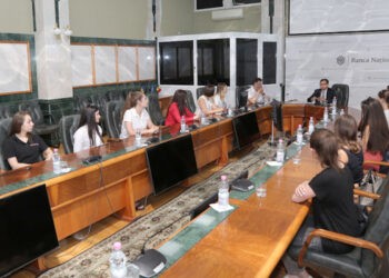 15 tineri au devenit primii participanți ai programului „Școala finanțelor moderne”, lansat de BNM