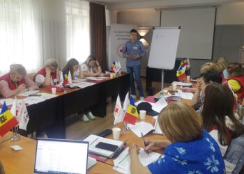 Instruiri logistice cu colaboratorii societăților de Cruce Roșie