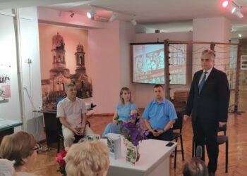 Inaugurarea expoziției foto-documentare  și depunerea de flori în memoria victimelor  deportărilor la Ungheni