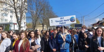 Elevii de la LT „Gh. Asachi” să se implice  mai mult în dezvoltarea instituției