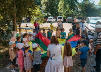 Dorul de Moldova i-a adunat la bibliotecă