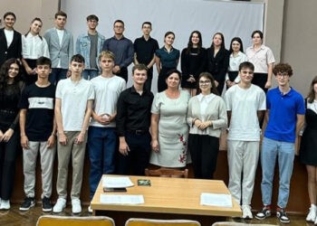 Consiliul Elevilor de la LT „Gheorghe Asachi”  începe noul an școlar cu planuri îndrăznețe