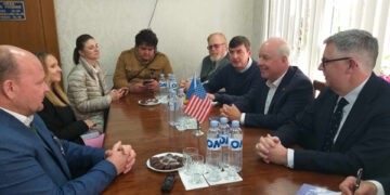 Ambasadorul SUA în vizită la Colegiul Agroindustrial  din Ungheni pentru Susținerea Programului Fulbright