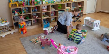 Program pentru formalizarea activității de îngrijitori de copii