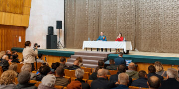 Președinta țării la sfat cu cetățenii din Ungheni