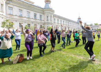 Zece raioane vor implementa programe pentru îmbătrânirea activă