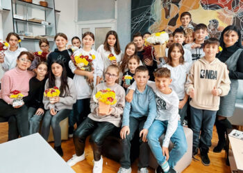 Au învățat cum să realizeze compoziții din flori