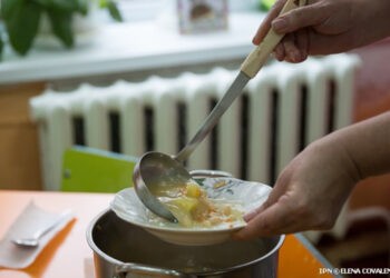 Cu 1 leu mai mult pentru prânzul elevilor din instituțiile de învățământ profesional tehnic secundar