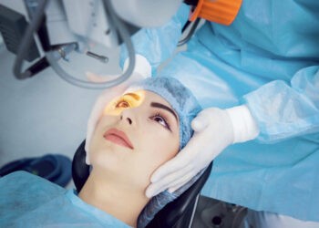 Peste 9000 de pacienți asigurați au fost operați de cataractă în 2023