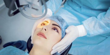 Peste 9000 de pacienți asigurați au fost operați de cataractă în 2023