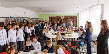 Donație pentru elevii  de la Gimnaziul „Pavel Buruiană” din Condrătești