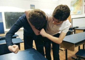 Elevii violenți vor putea fi exmatriculați de la școală