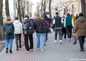 Circa 90% dintre respondenți spun că drepturile omului în Moldova se încalcă sistematic sau ocazional