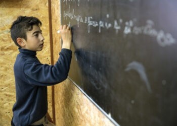 Accesul la educație al copiilor romi din Moldova este denivelat, raport