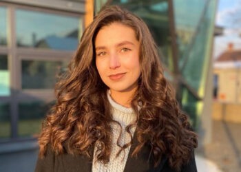 Elena Starciuc, ungheneanca care îmbină jobul cu facultatea și voluntariatul la Timișoara