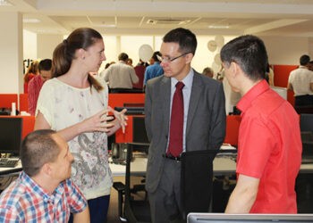 Într-o lună, și-au găsit de lucru mai multe persoane decât toți șomerii care primesc ajutor social