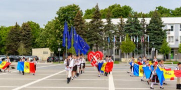 Ziua de 9 mai marcată la Ungheni prin depuneri de flori, discursuri și vizita Preşedinţilor Grupului de Prietenie din statele membre ale Uniunii Europene