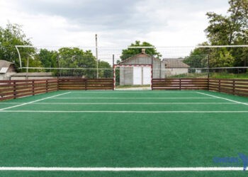 După renovare, stadionul din Pârlița „nu se mai odihnește”