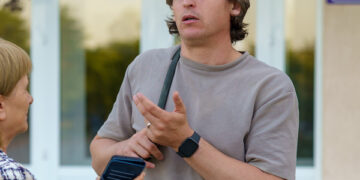 Ion Jitari: „Actor pe scenă și critic social în online”