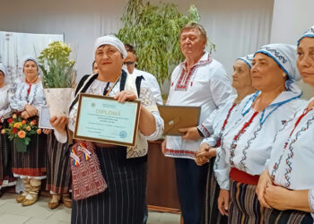 Popas sărbătoresc în zi de Ispas la Petrești