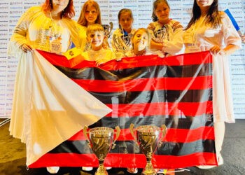 Încurajează creativitatea, curiozitatea  și gândirea critică pentru o dezvoltare holistică a copiilor