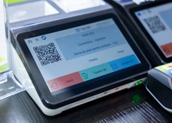 Cumpărături prin scanarea unui QR. Sistemul MIA Plăți Instant devine disponibil și pentru antreprenori
