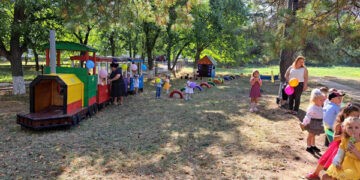 Au dat culoare copilăriei