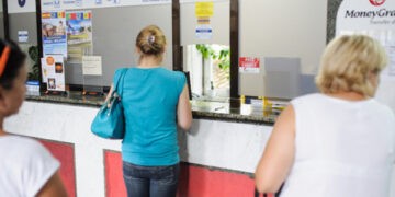 Prestațiile sociale care nu sunt ridicate 12 luni la rând se suspendă