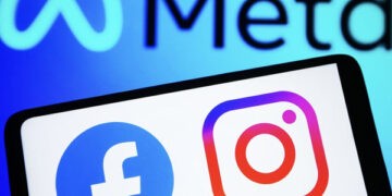 Meta elimină conturile false din Moldova, înainte de alegeri