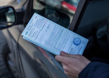 „Carte Verde” digitală. Norme de știut pentru șoferi