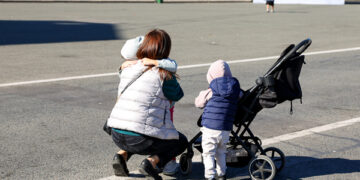 Instanța va interzice ieșirea copilului din țară, dacă există risc de reținere ilicită